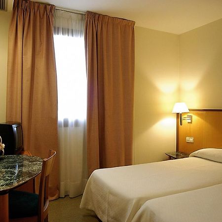 Hostal Meson Pepa Λογκρόνο Εξωτερικό φωτογραφία